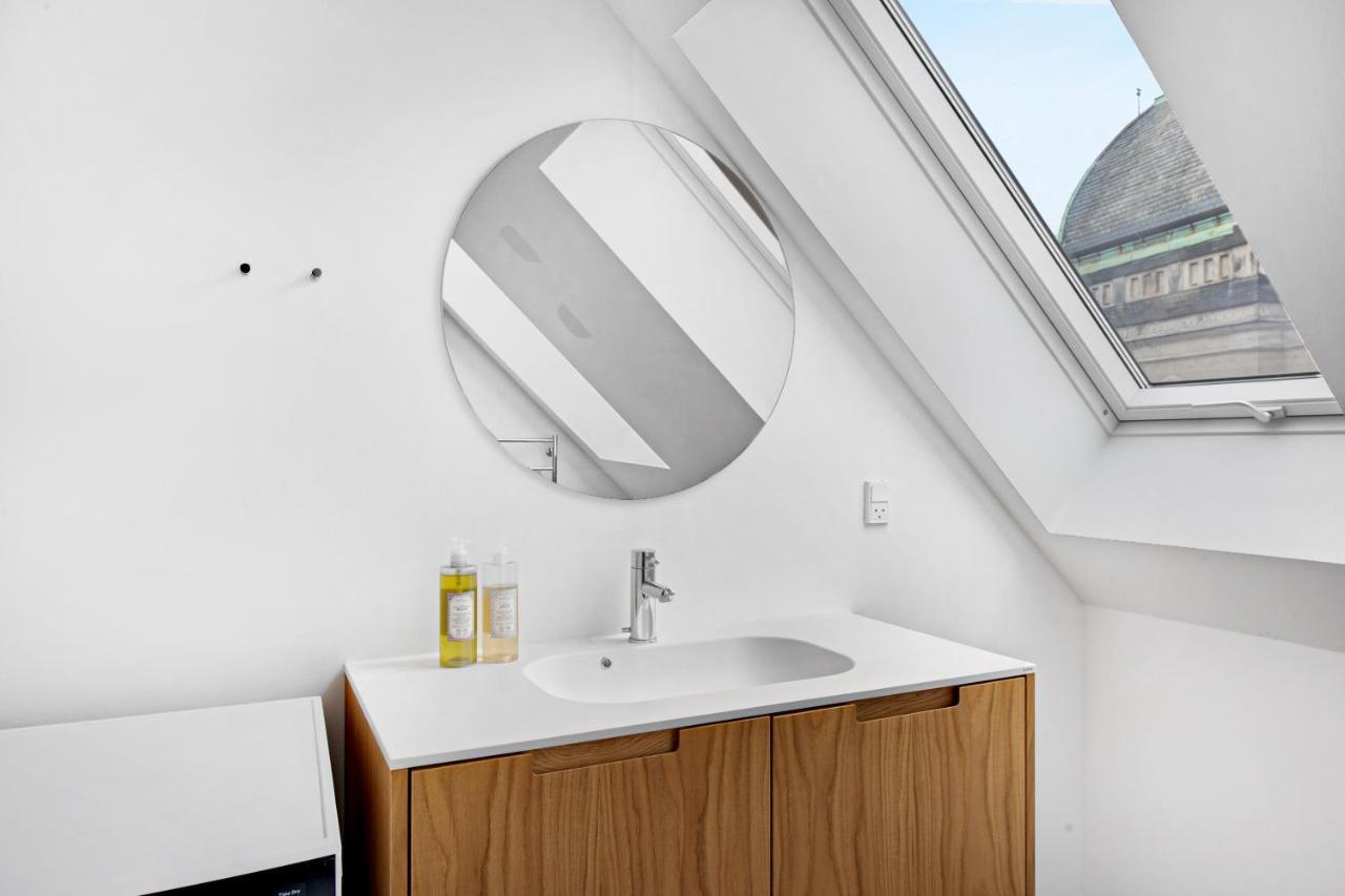 Sanders Regent - Adorable One-bedroom Near Square *